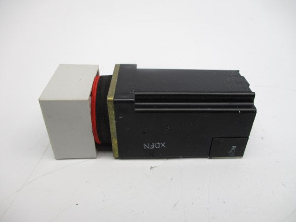 ALLEN BRADLEY 800MS-X016 SER. B 110/120V NSNP