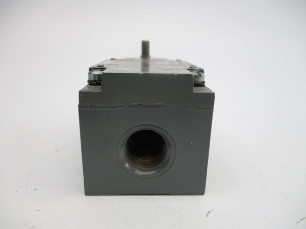 CUTLER HAMMER 10316H1058C 600VAC NSNP