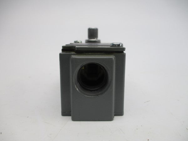 SQUARE D 9007B61C SER. B 600VAC 10A NSNP