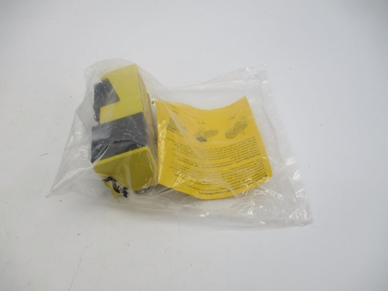 TURCK NI30-CP40-FZ3X2/S110-S10 13744 20-250VAC 0.05-20S NSMP