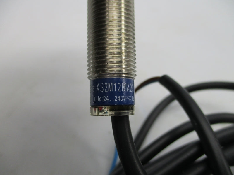 TELEMECANIQUE XS2-M12MA230H4 24-240V NSMP