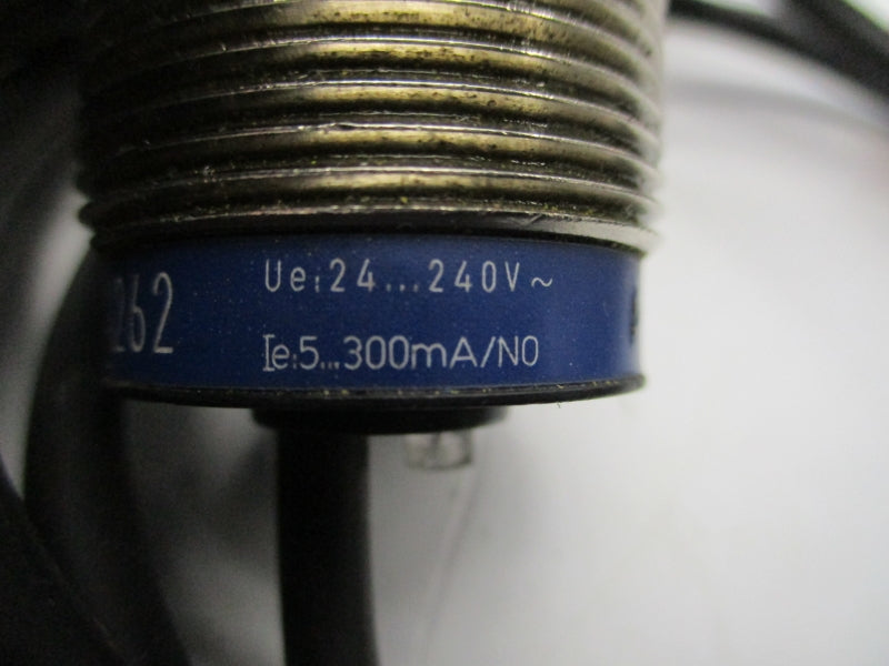 TELEMECANIQUE XT1M30FA262 24-240V UNMP