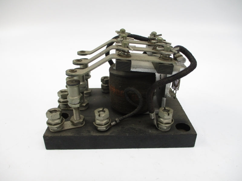 STRUTHERS DUNN 8CXX210 250VDC 0.75A NSNP