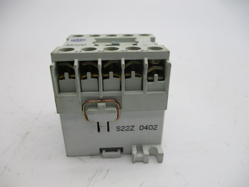 ALLEN BRADLEY 700DC-M220J SER. A 24VDC 16A UNMP