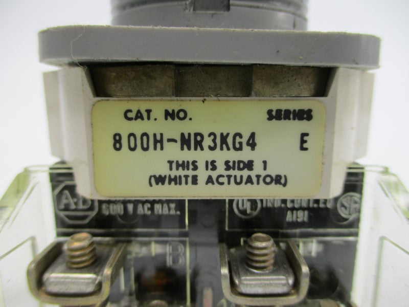 ALLEN BRADLEY 800H-NR3KG4 SER. E UNMP