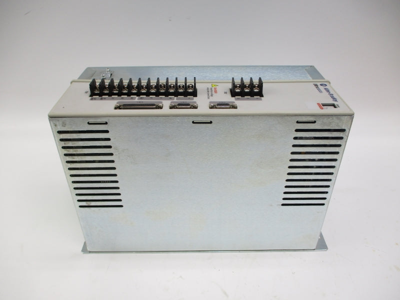 ALLEN BRADLEY 2098-DSD-HV150 SER. B F/W V1.53 230/460VAC 20A REMAN