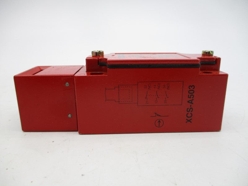 TELEMECANIQUE XCSA503 240V 3A NSMP