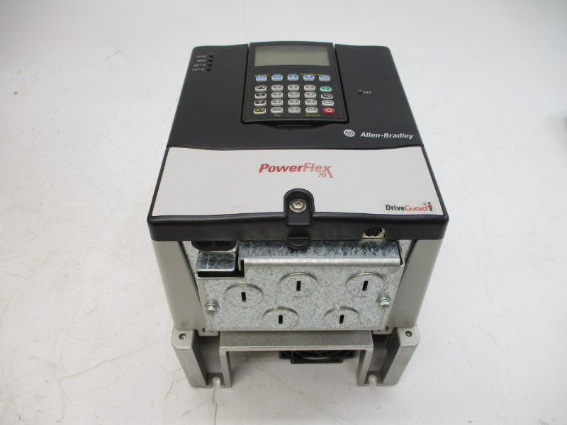 ALLEN BRADLEY 20AD3P4A3AYNANG0 SER. A F/W 3.003 480VAC 3.8A NSMP