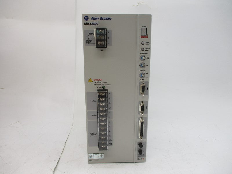 ALLEN BRADLEY 2098-DSD-075-SE SER. B F/W V1.34 120/240VAC 30A NSMP