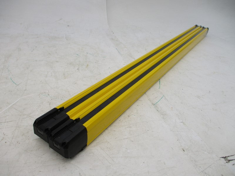 KEYENCE GL-R44H 24VDC NSMP