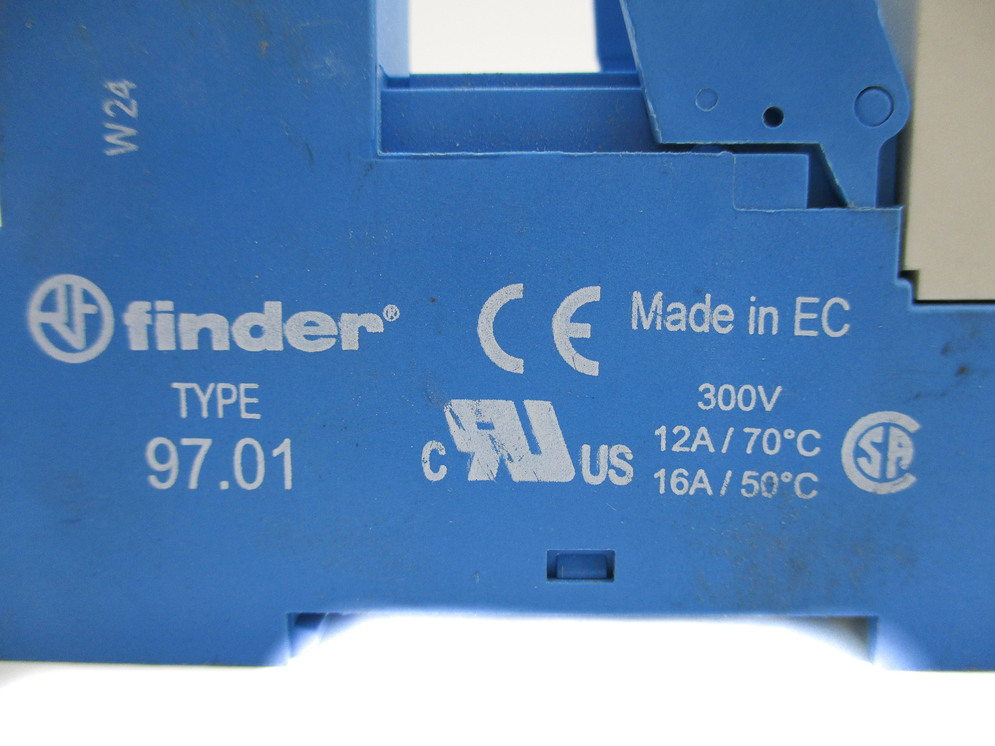 FINDER 97.01 300V 16A NSNP