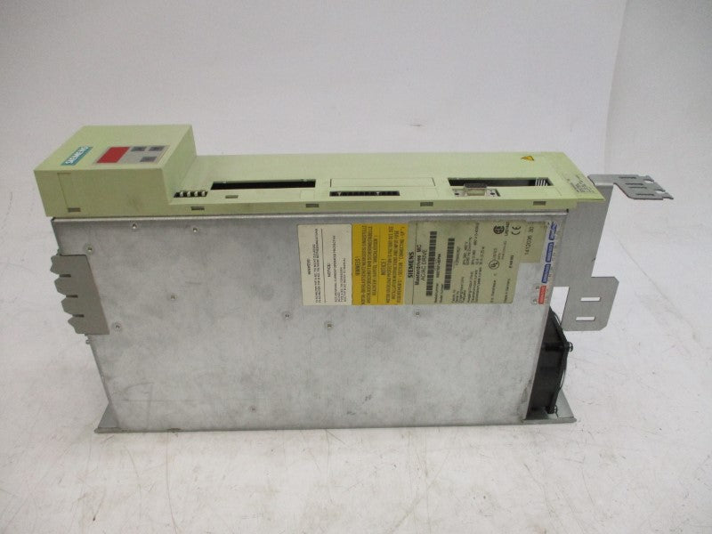 SIEMENS 6SE7021-0EP50 380-480VAC 30A UNMP