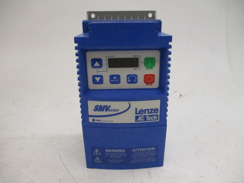 LENZE ESV751N06TXBXX1H43 13469554 600VAC 2.0A NSMP