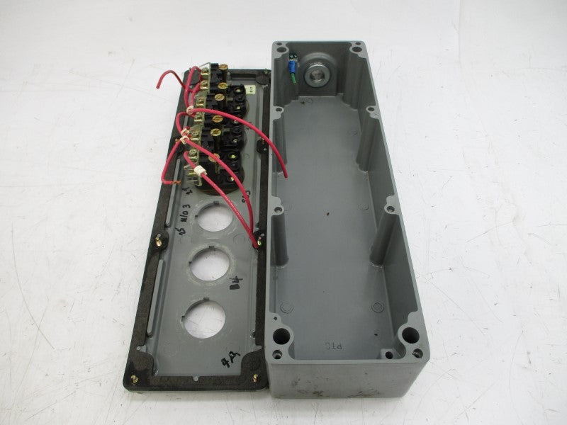 ALLEN BRADLEY 800T-6TZ SER. T (AS PICTURED) UNMP