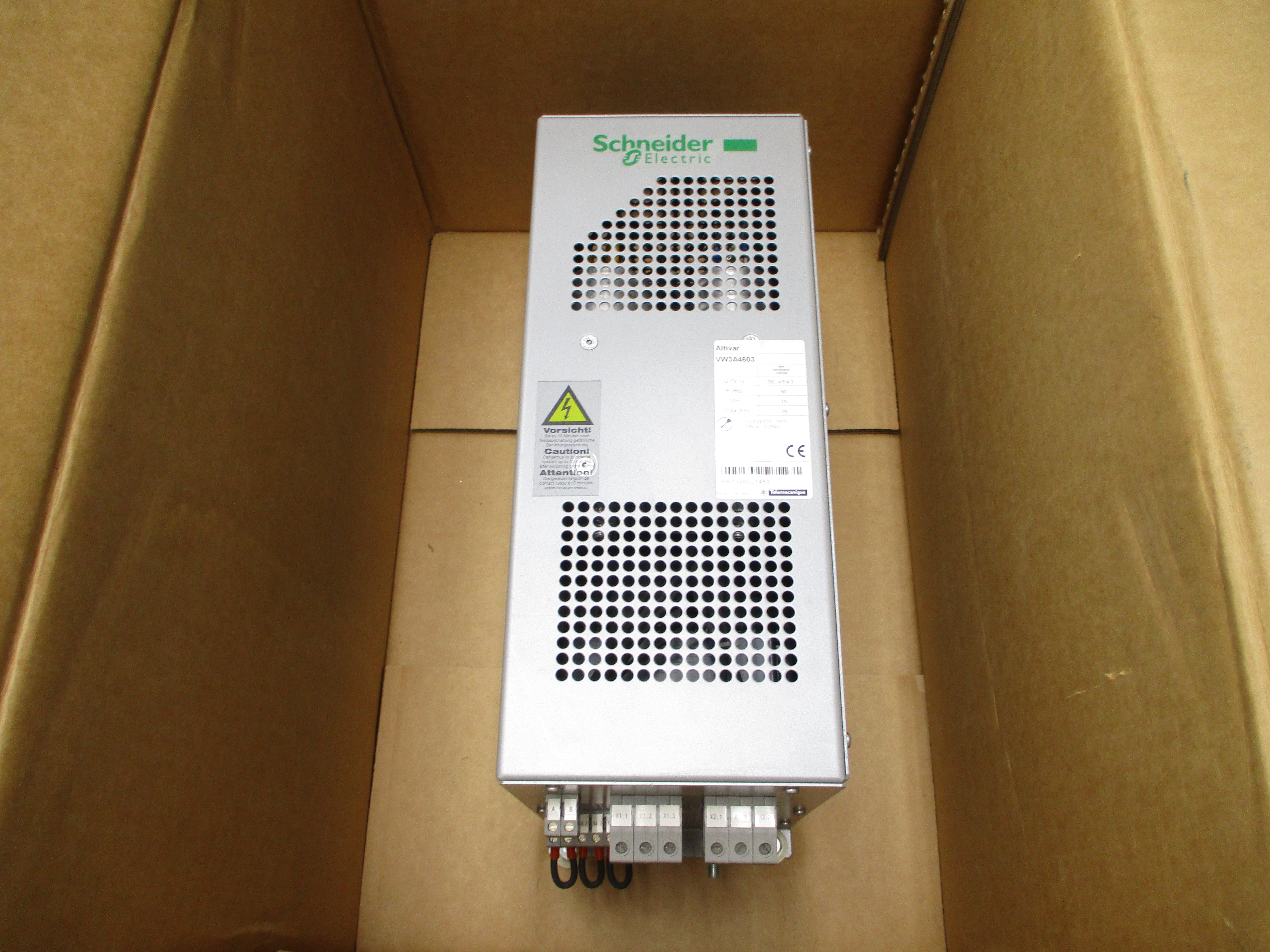 SCHNEIDER ELECTRIC VW3A4603 400V 19A NSMP