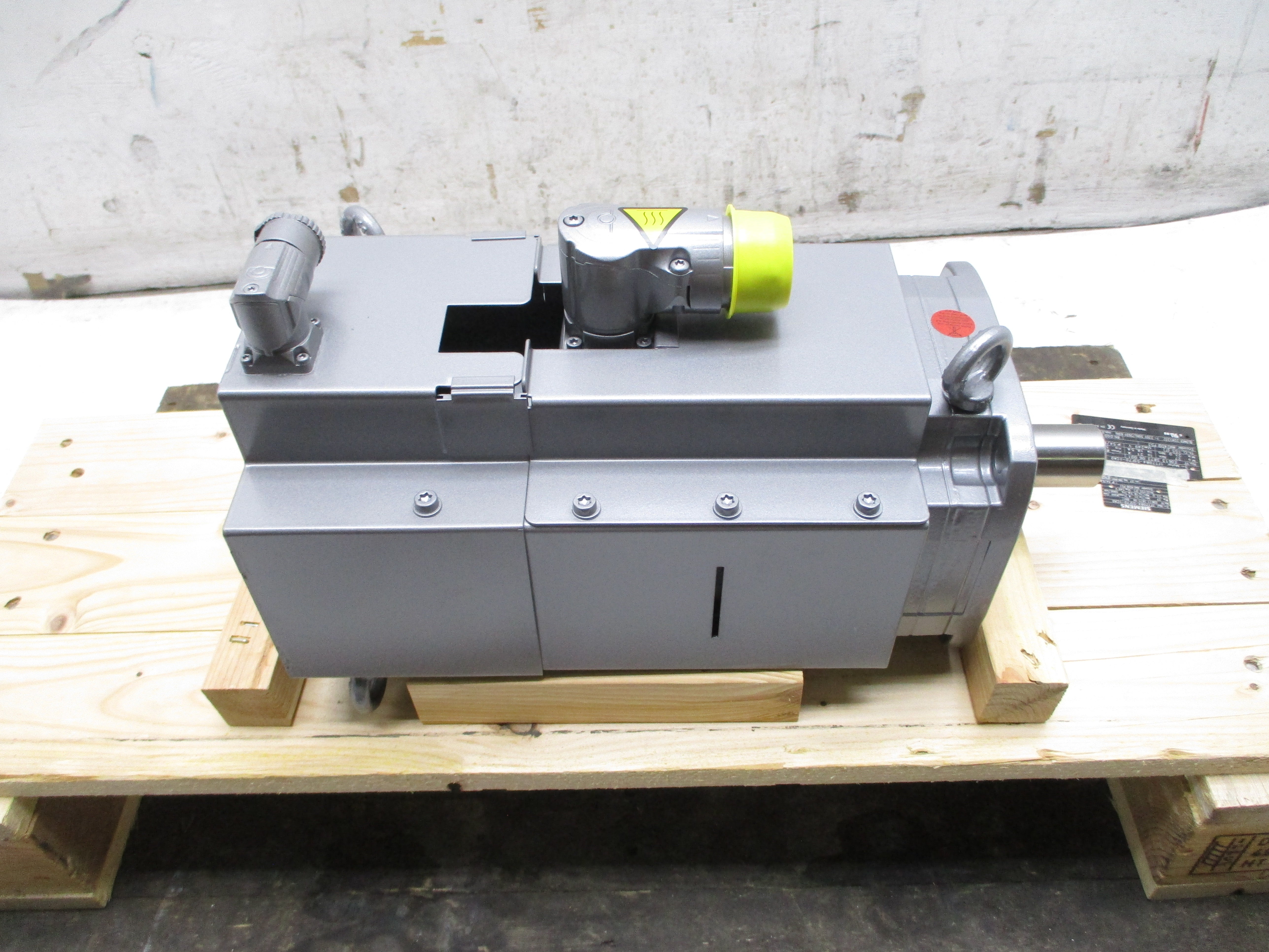 SIEMENS 1FT7084-5SF70-1CA0 249V 18.5/21A NSMP