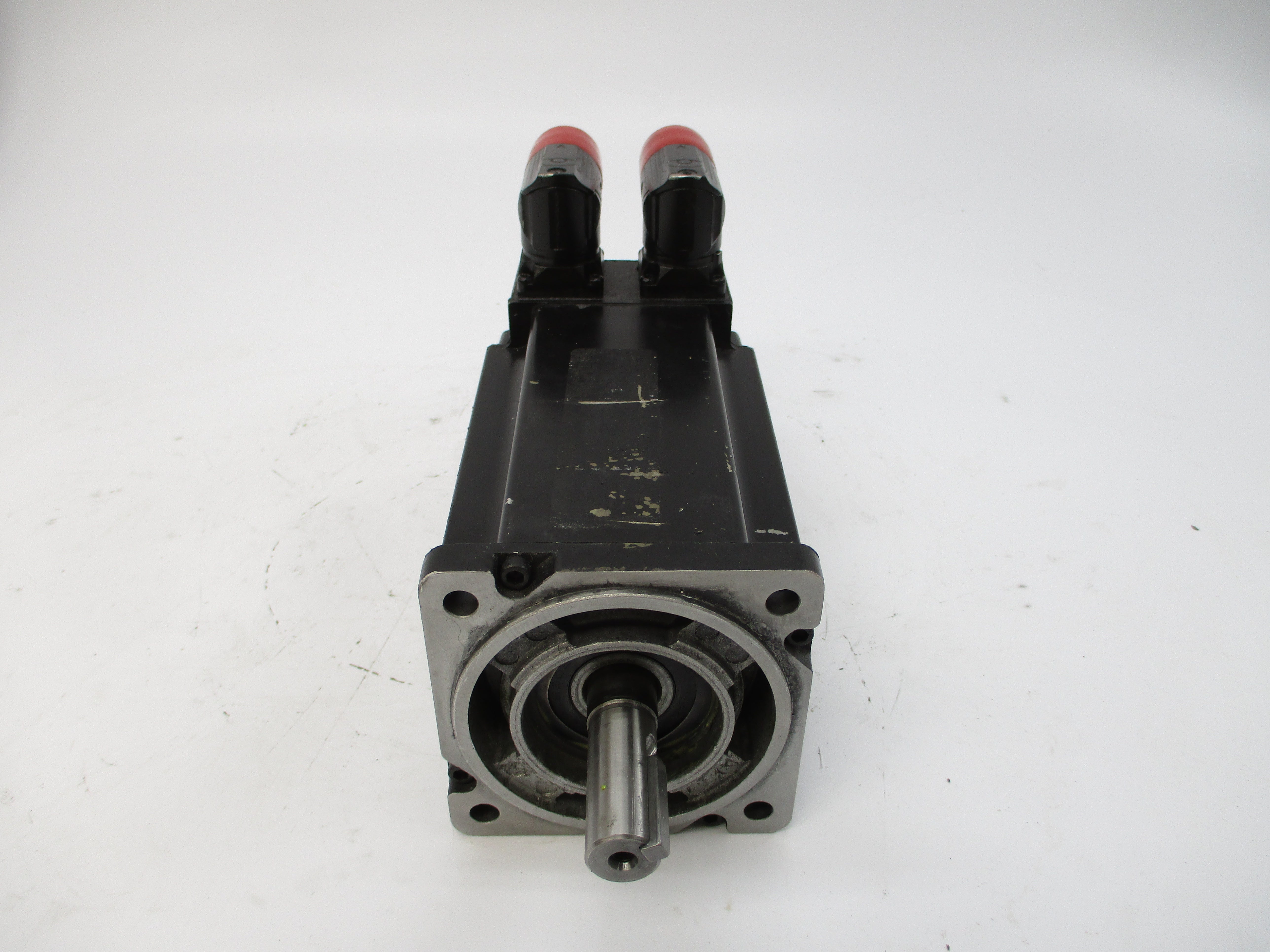 ALLEN BRADLEY MPL-B330P-MJ72AA SER. A 460VAC 6.1A UNMP