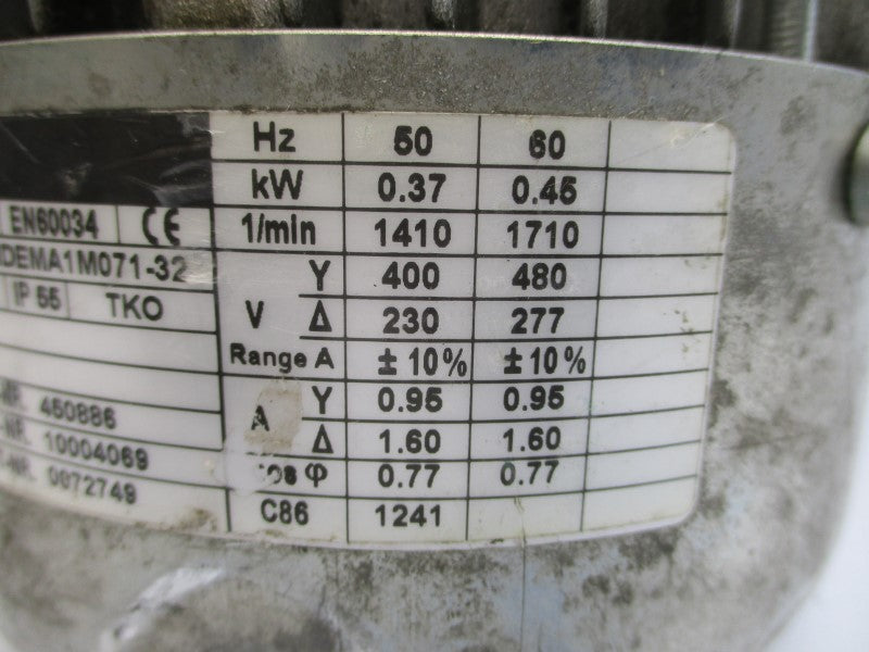 LENZE E82MV551_4B001 MDEMA1M071-32 230/480V 0.95/1.60A UNMP