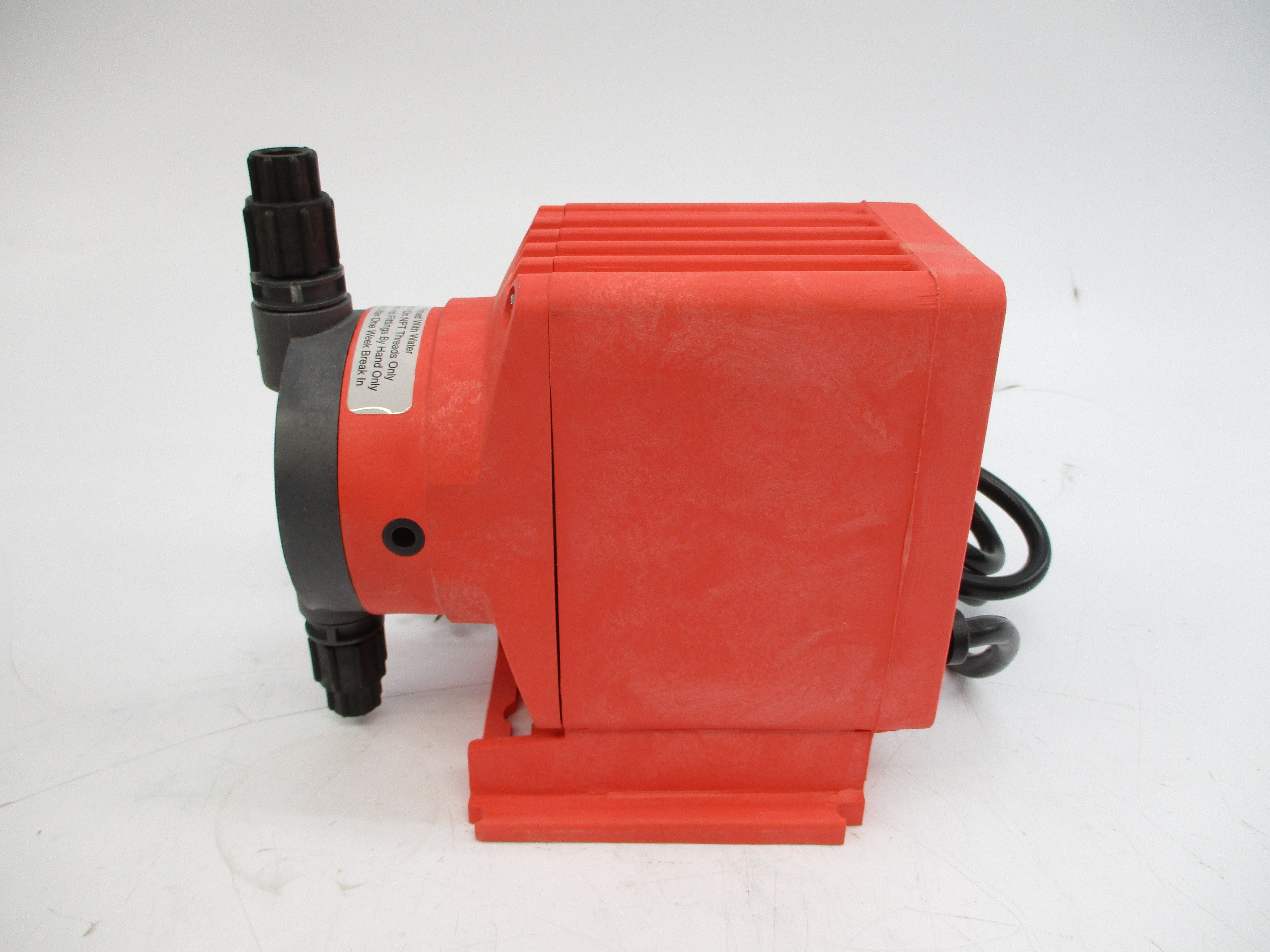 LIQUID METRONICS U032-281 230VAC .70A 24.00PSI NSMP
