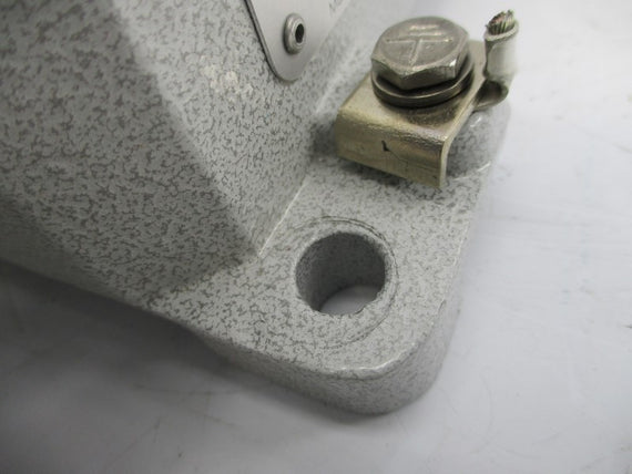 ALLEN BRADLEY 1797-PS1E SER. B 85-253VAC 0.9-0.35A UNMP