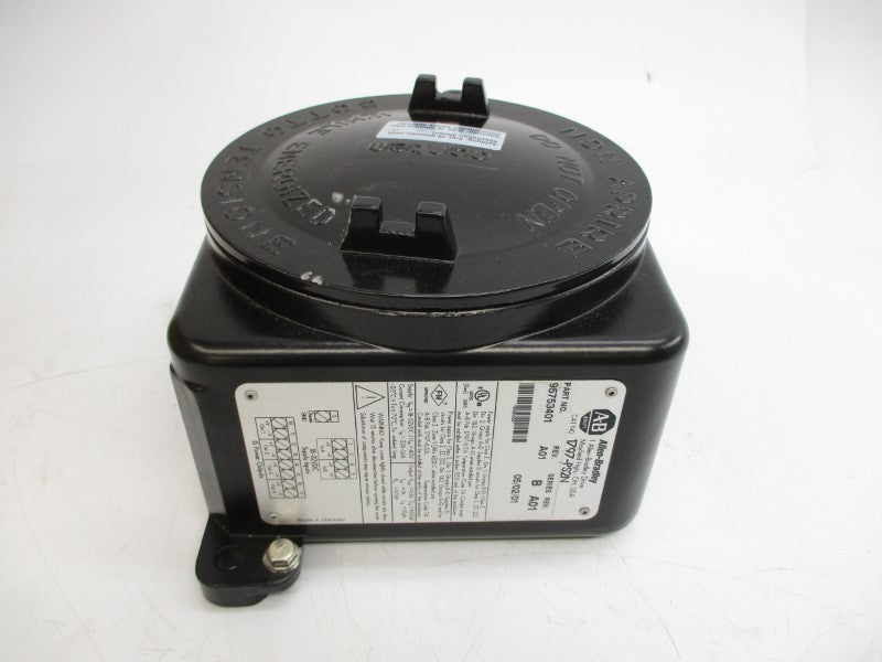 ALLEN BRADLEY 1797-PS2N SER. B 18-32VDC 3.1-1.6A REMAN