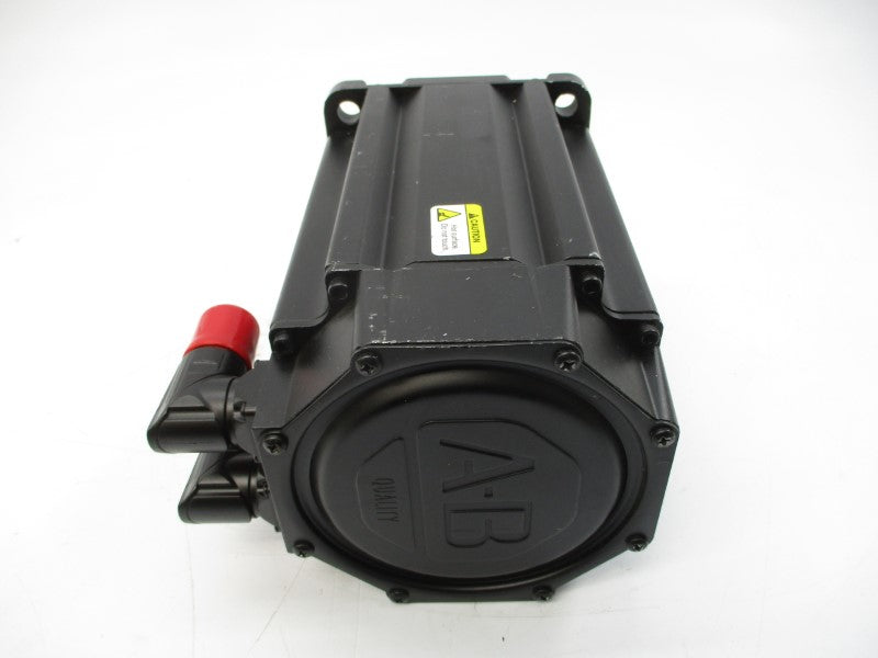 ALLEN BRADLEY MPL-B520K-MJ74AA SER. A 460VAC 11.5A NSNP