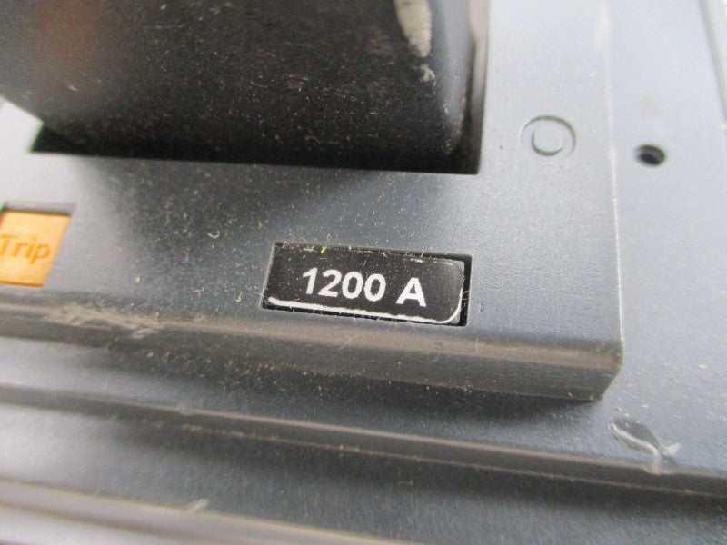 SQUARE D MGL36450 SER. 2 600V 450A NSNP