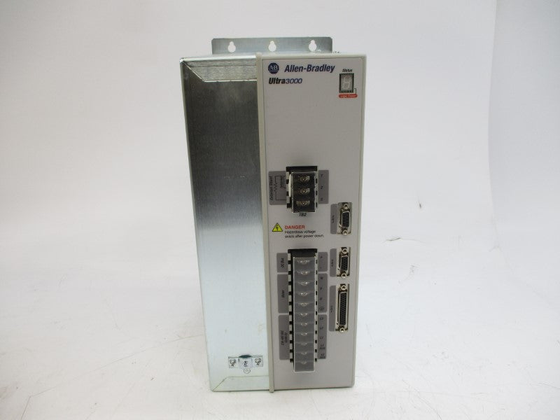 ALLEN BRADLEY 2098-DSD-HV150 SER. B F/W V1.60 230/460VAC 34/68A NSMP