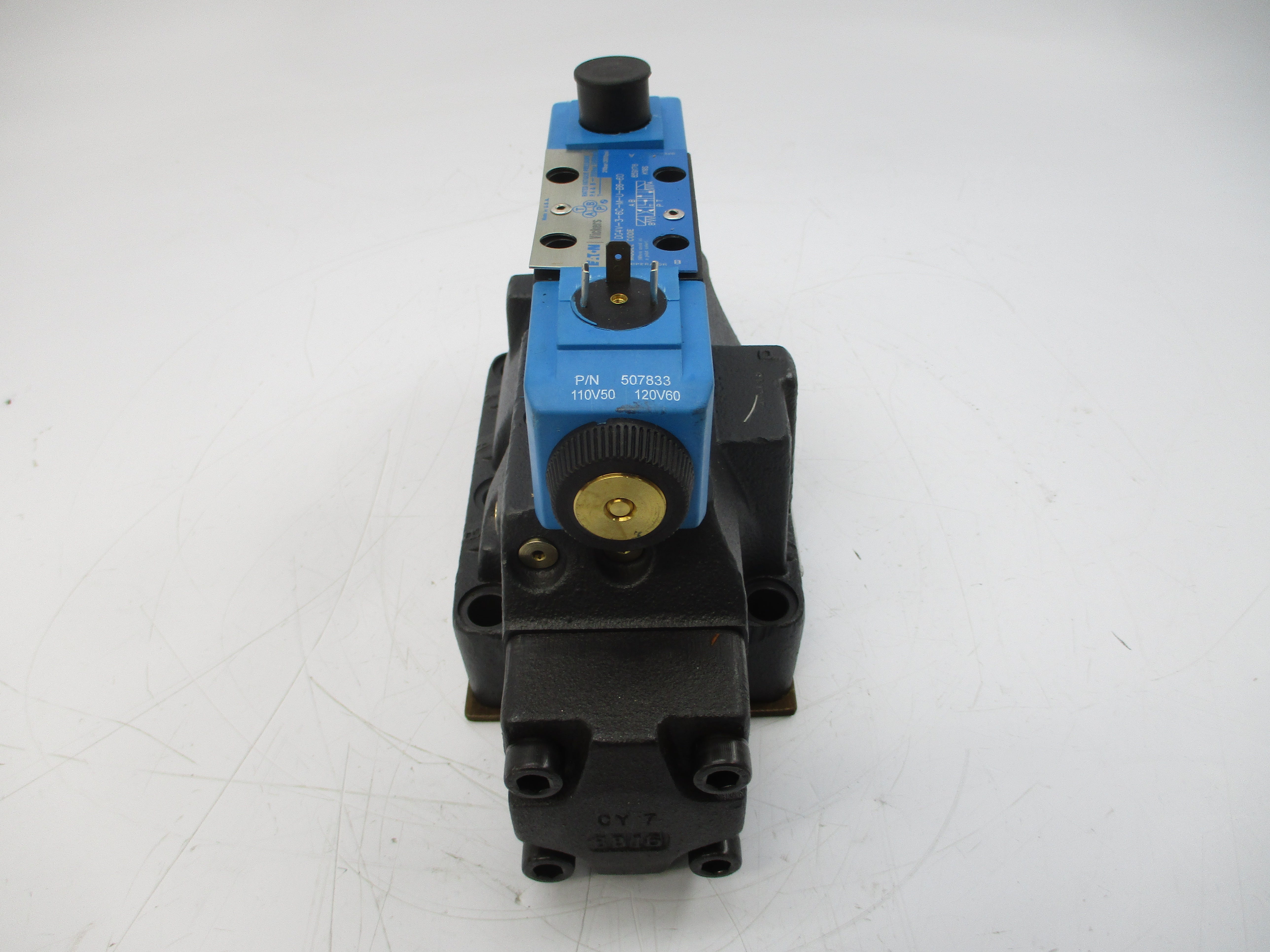 VICKERS DG5V-8-H-2C-M-U-B-10 02-337782 110/120V 5000PSI NSNP