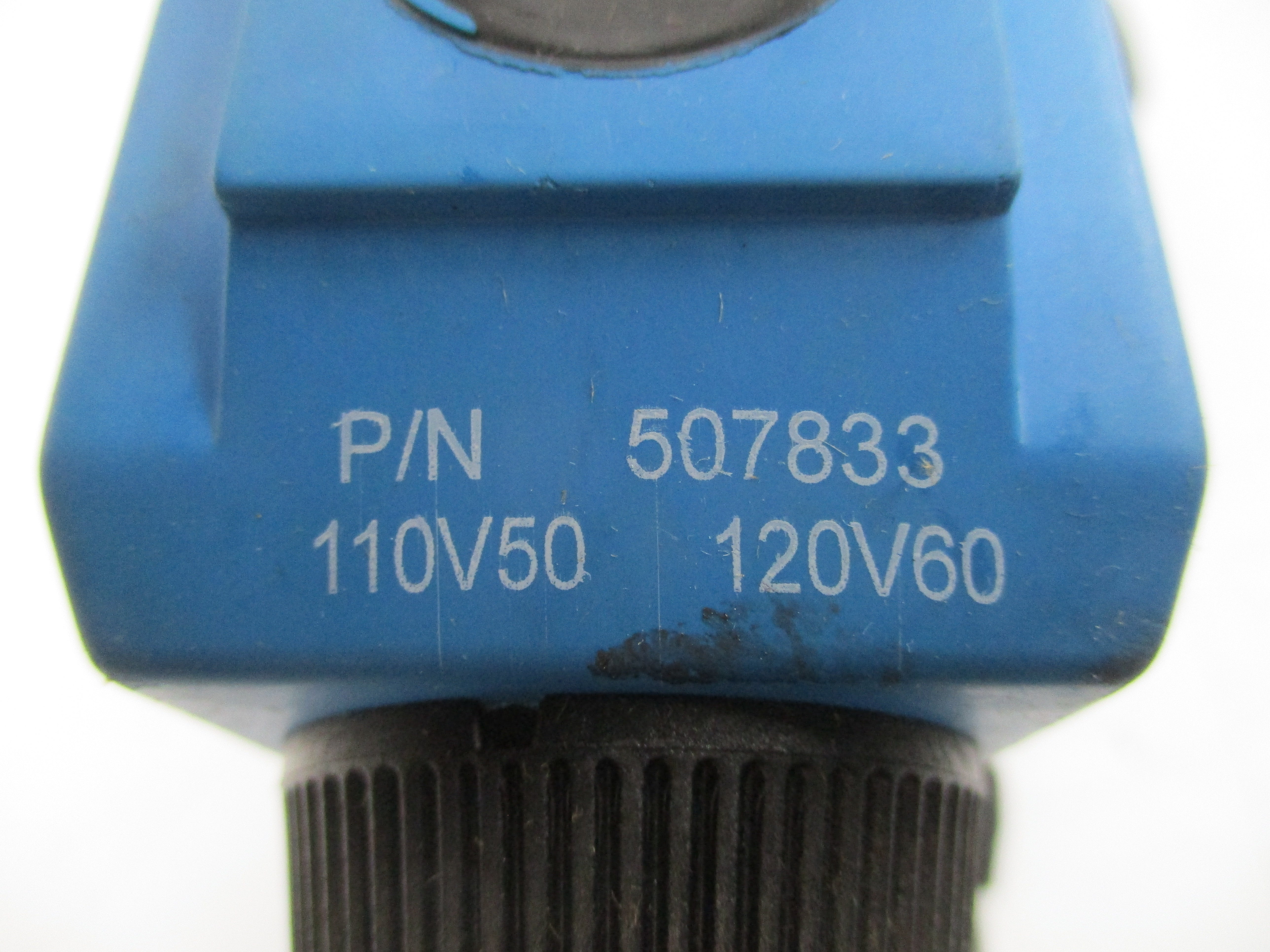 VICKERS DG5V-8-H-2C-M-U-B-10 02-337782 110/120V 5000PSI NSNP