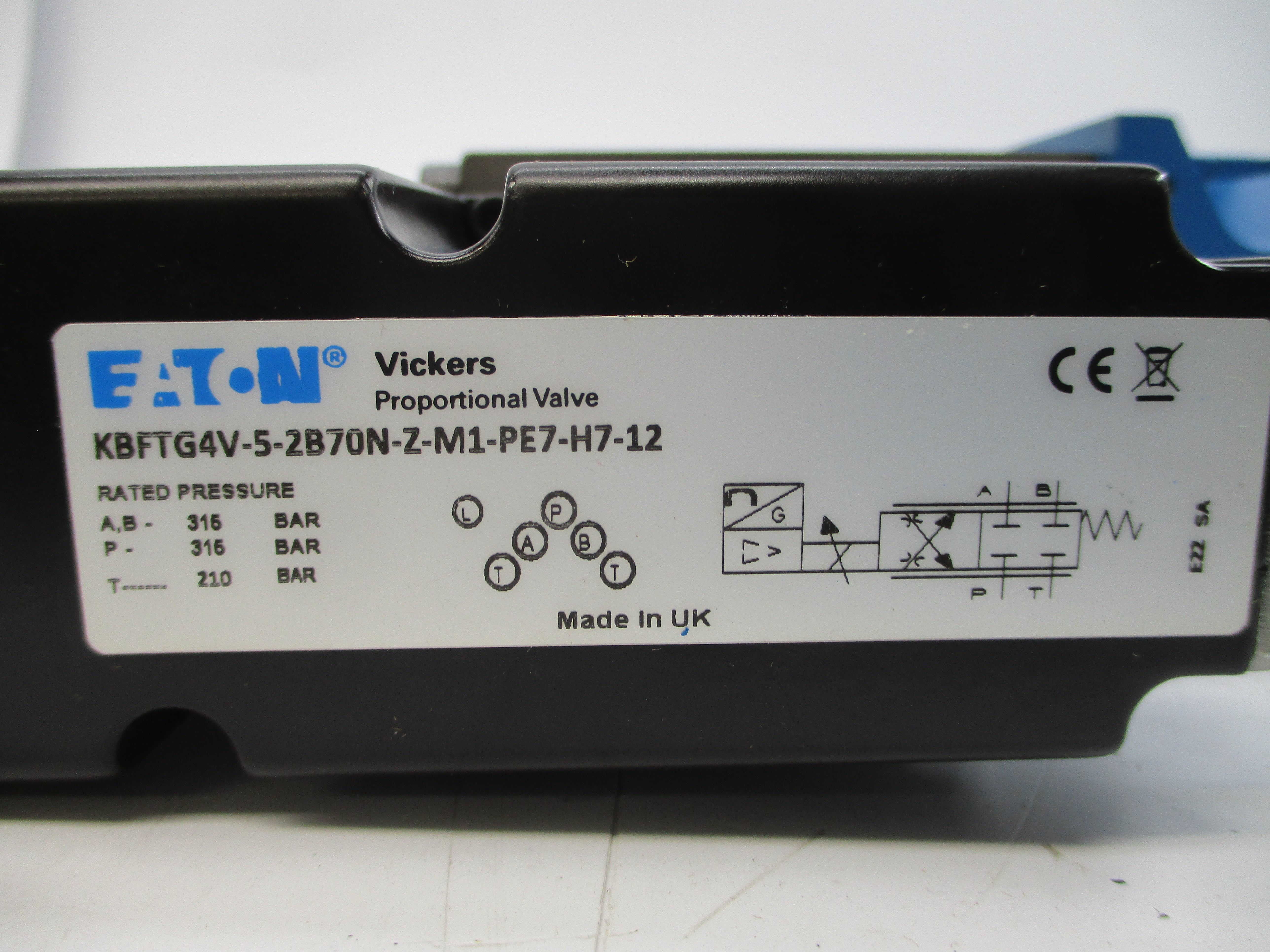 VICKERS KBFTG4V-5-2B70N-Z-M1-PE7-H7-12 874418 2.7A NSNP