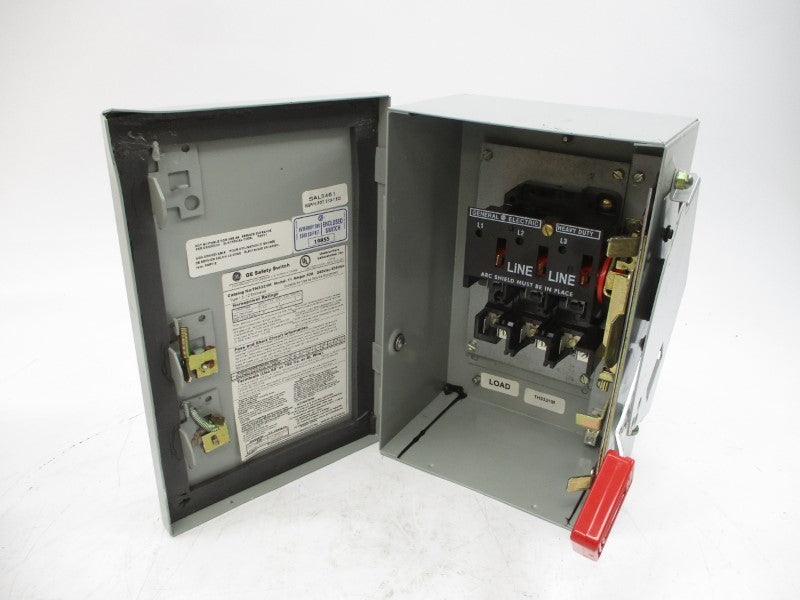 GENERAL ELECTRIC TH3321M 240VAC 30A NSMP