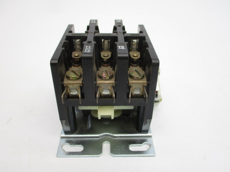 JOSLYN CLARK A77-309040A-226 120V 25A UNMP
