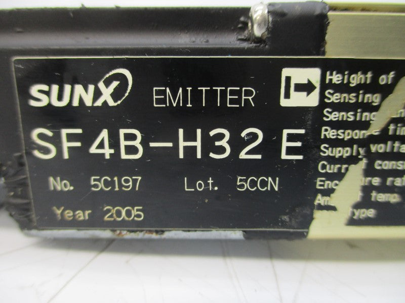 SUNX SF4B-H32E 24VDC UNMP