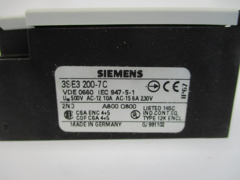 SIEMENS 3SE3200-7C 500VAC 10A NSMP