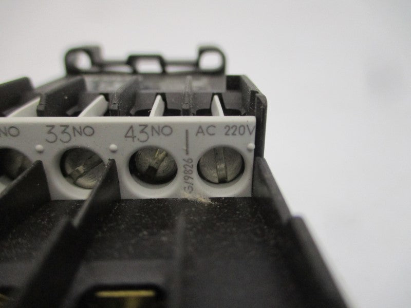 SIEMENS 3TH2262-0AN2 220/230VAC 4A NSMP