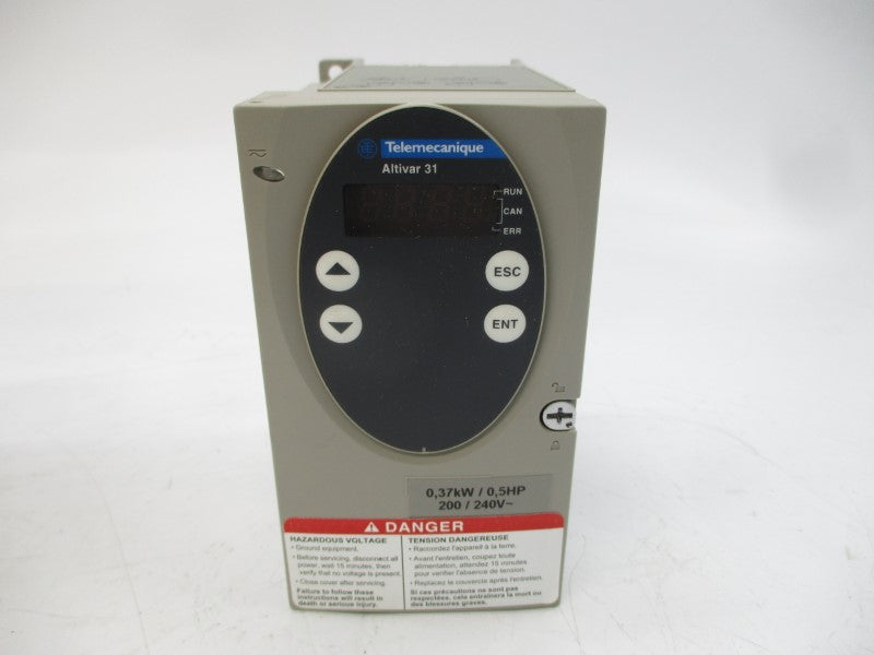 TELEMECANIQUE ATV31H037M2 200/240VAC 5.3A NSMP