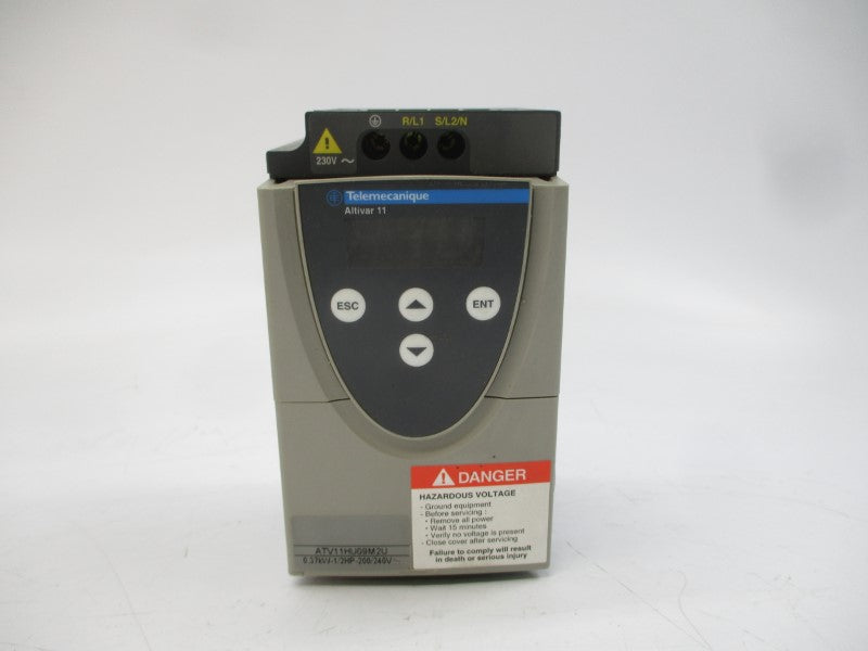 TELEMECANIQUE ATV11HU09M2U 200/240VAC 2.4/6.0A NSMP