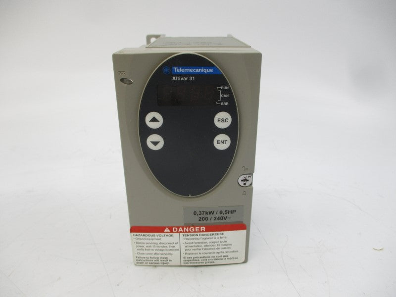 TELEMECANIQUE ATV31H037M2 200/240VAC 3.3/5.3A NSMP