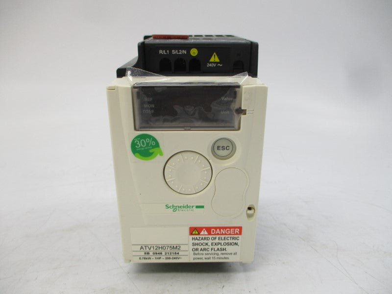 SCHNEIDER ELECTRIC ATV12H075M2 200-240VAC 4.2/10.2A NSMP