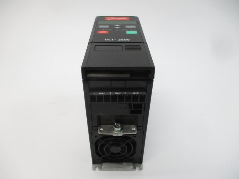 DANFOSS 195N1037 VLT2815PT4B20STR0DBF00A00 380-480V 3.2A NSNP