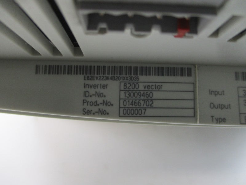 LENZE E82EV223_4B201 13009460 400/500VAC 42/42A NSNP