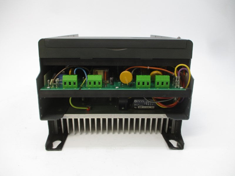 EUROTHERM 590/0700/5/13/2/0/0/0000/000/000000/0/00/00/00/00/000 F/W 3.2 380VAC 10A UNMP