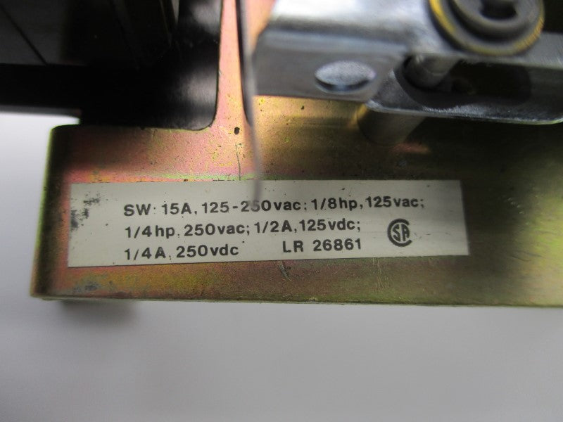 EAGLE SIGNAL HD504A622 125-250VAC 15A 5.5M NSNP