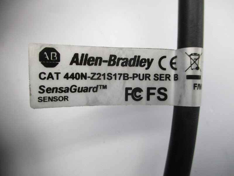 ALLEN BRADLEY 440N-Z21S17B-PUR SER. B 24V REV. 1.005 NSNP
