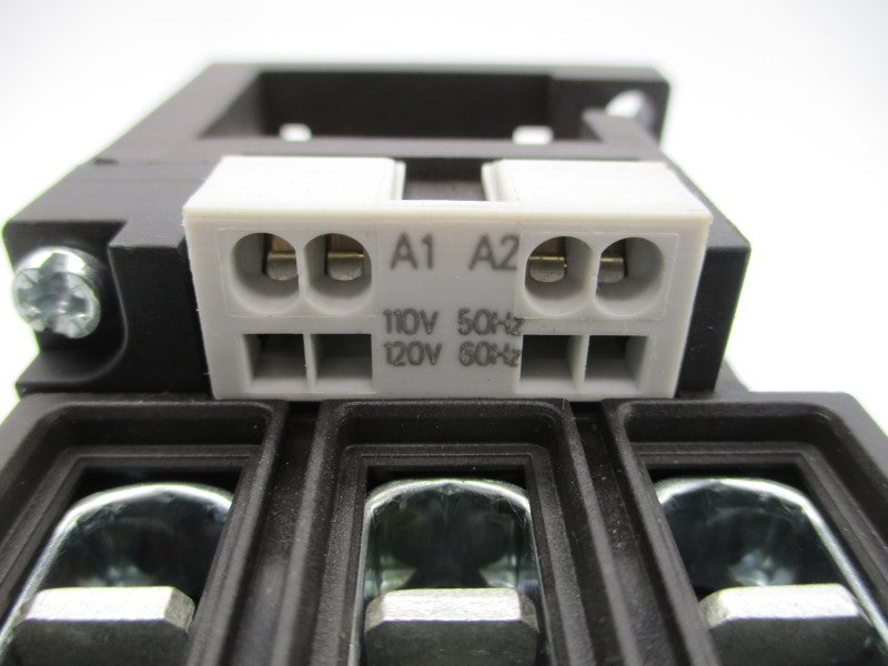SIEMENS 3RT1033-3AK60 110/120V 50A (AS PICTURED) NSNP