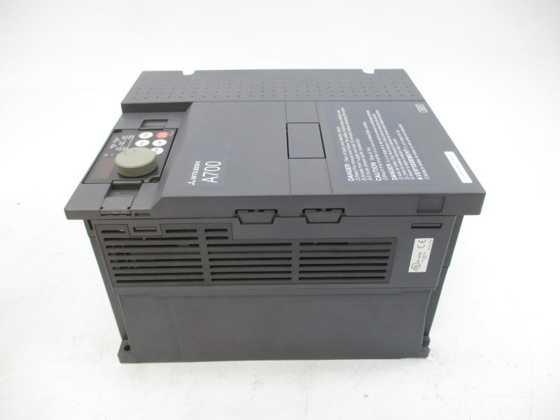 MITSUBISHI FR-A720-00330-TF 200-220VAC 66.8A NSMP