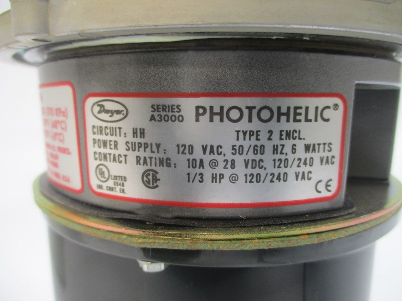 DWYER A3302 120/240VAC 10A 25PSI 1.0-0-1.0H2O NSMP