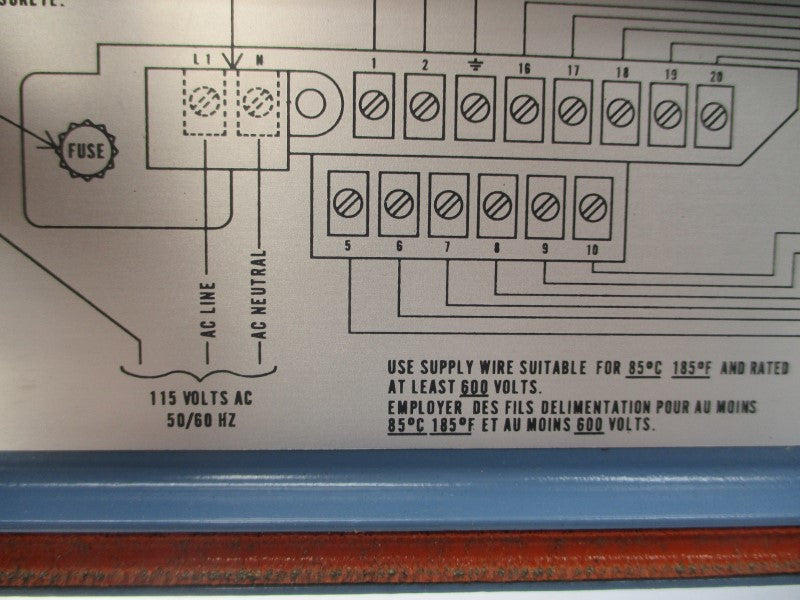 ROSEMOUNT 8711TSA040S1 8712CT12 115V 1A 740PSI UNMP