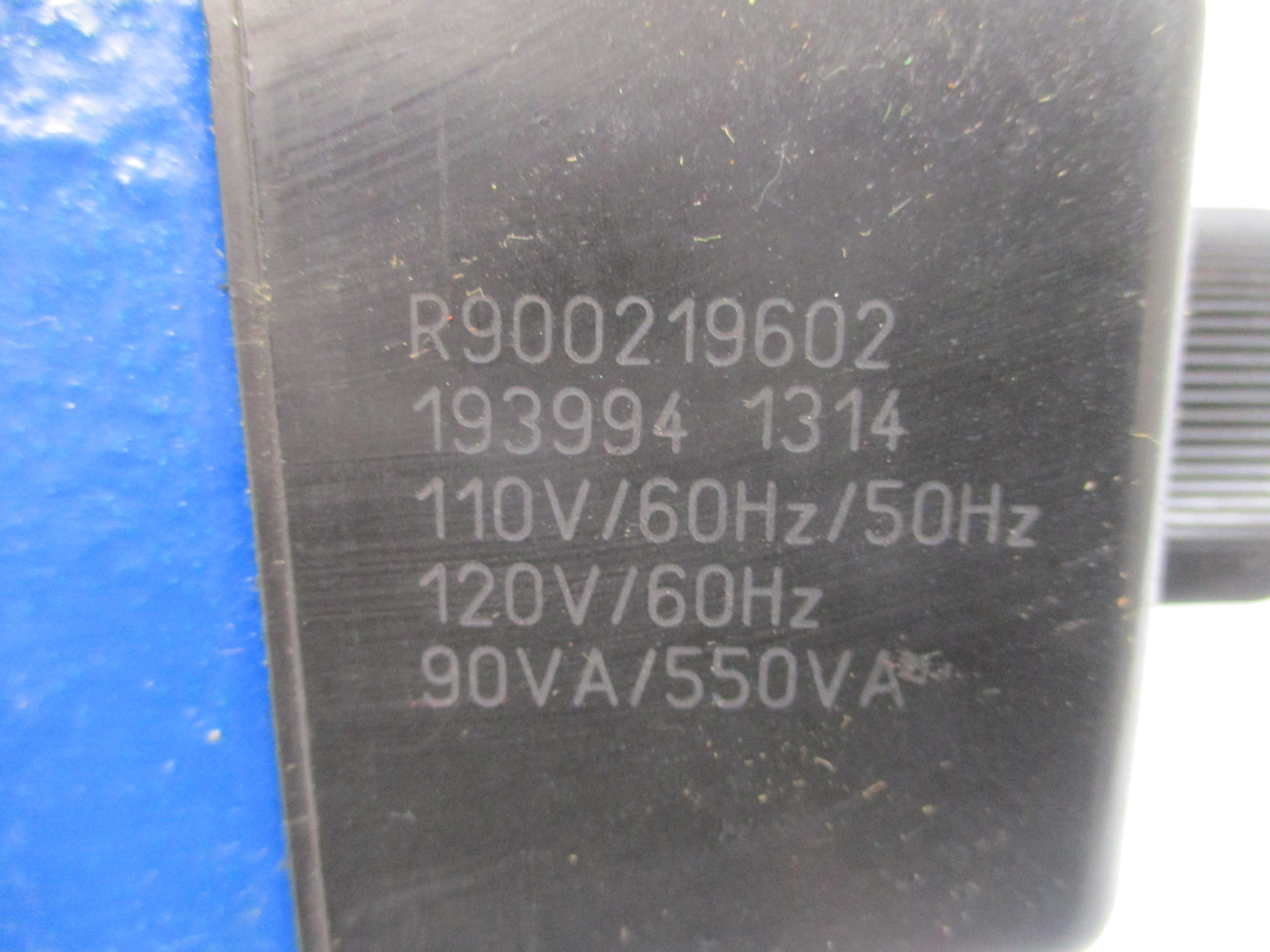 REXROTH R978908567 4WE10E40/CW110N9DA 110/120V NSNP